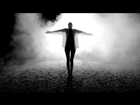 Lumeny - Silueta (Official Music Video)