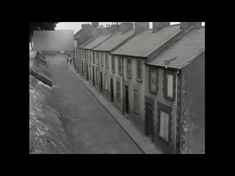 Nailor's Row: Derry City - 1969