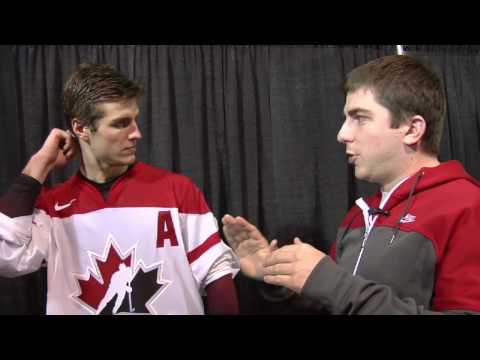 Dangle arrives in Saskatoon - World Juniors 2010