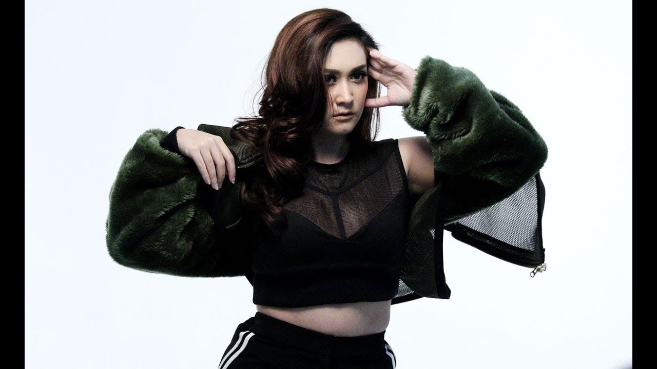 Nafa Urbach Tak Hadir untuk Isi BAP Tambahan Kasus Pedofilia, Ini Sebabnya - Tribun Video