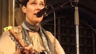 Laetitia Sadier - Release From The Centre Of Your Heart (Live @ Union Chapel, London, 14/02/15)