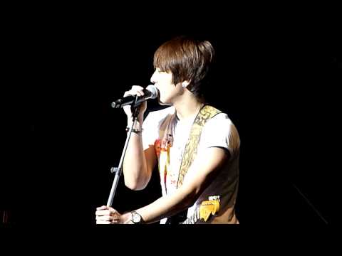 cnblue in london 'yonglish'