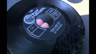 LES GENDARMES , Vivre sans  Toi ( Neil Sedaka - You Mean Everything To Me )