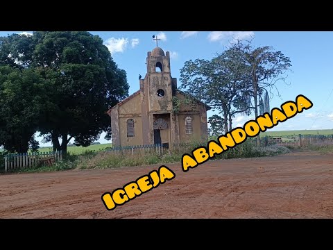 Férias no Paraná . Igreja abandonada em Miraselva PR.