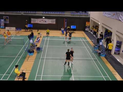 Emma Moszczynksi and Jule Petrikowski vs Franch pair