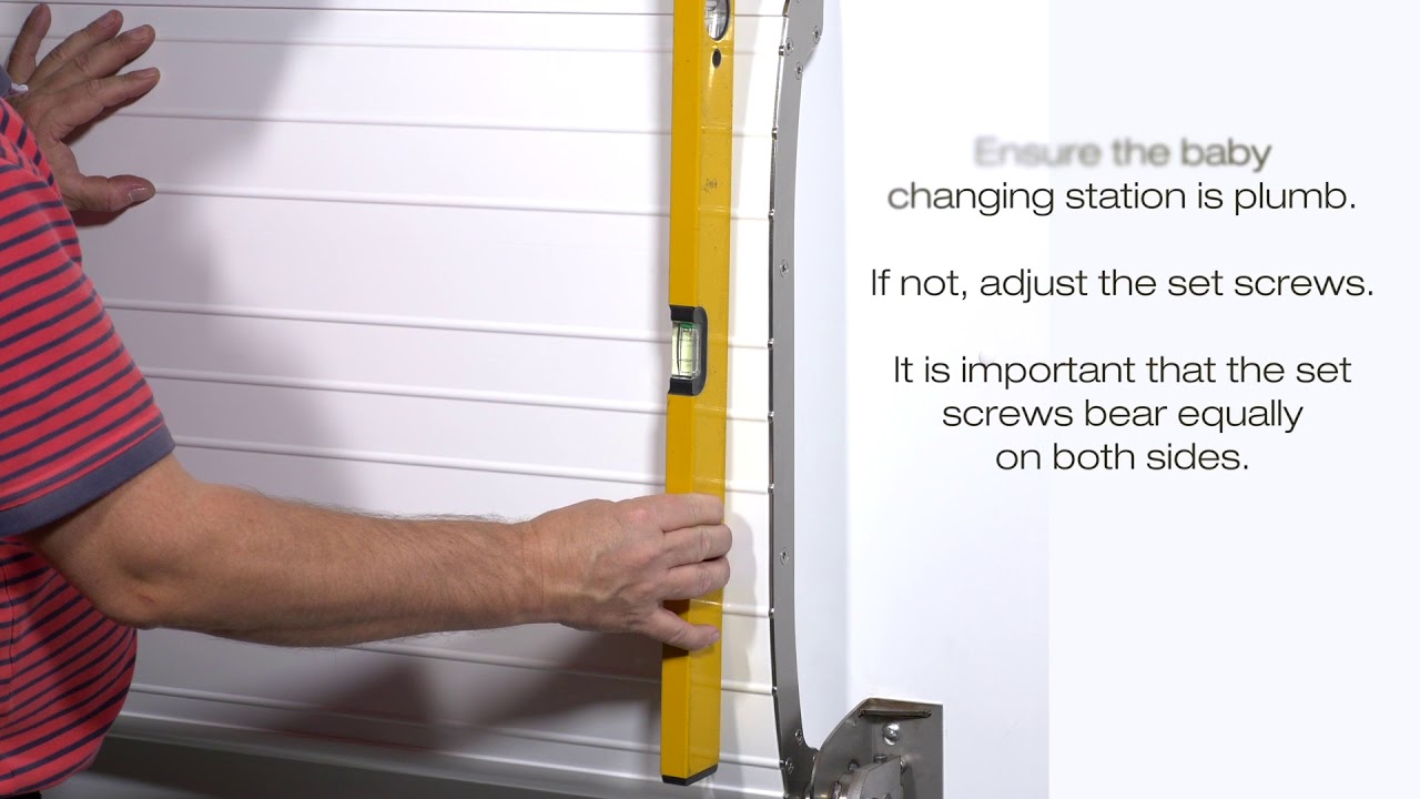 DAN DRYER baby changing station with belt