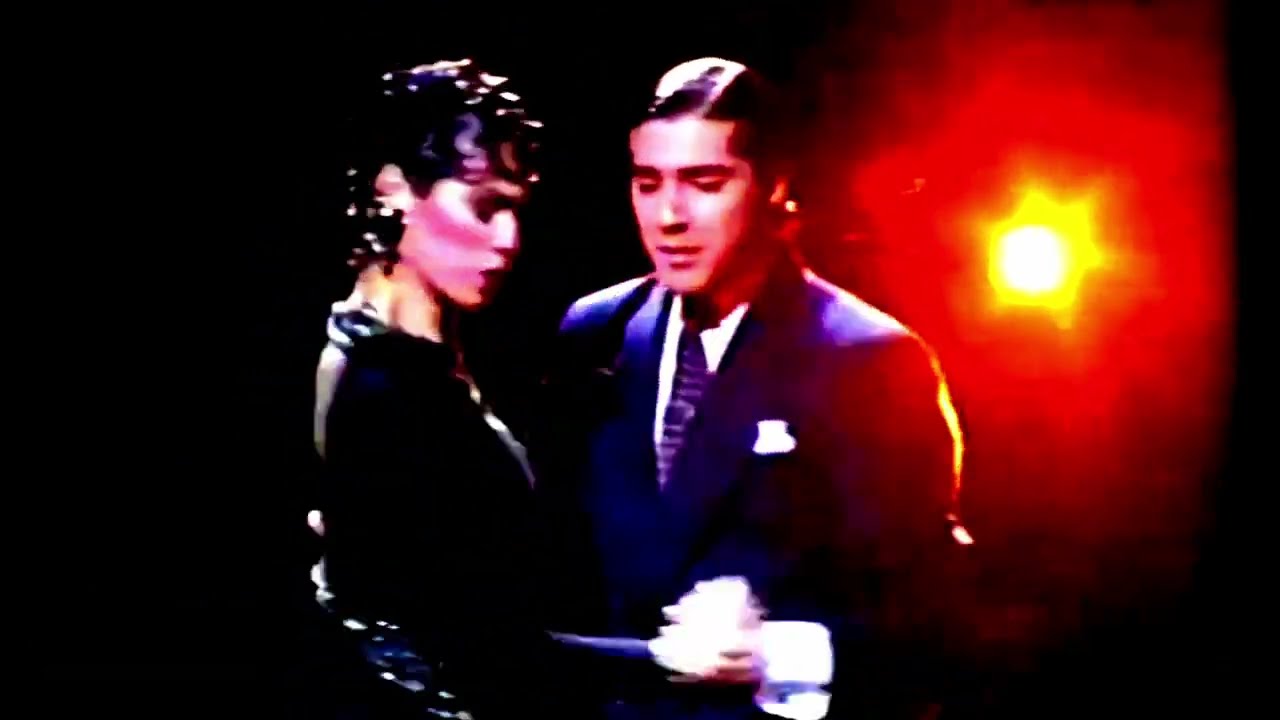 Video thumbnail for Hugo Patyn Carolina Garcia/Milongueando En El '40/restavresion by Alex2023