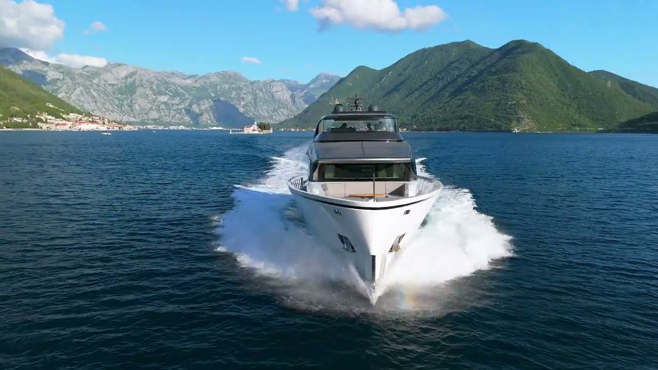 Pre-Owned 2020 Sanlorenzo SX88 for Sale | Vancouver, BC | M&P Yacht Centre | 6840d55e2f5140ce4803efcc