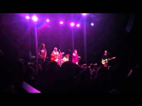 Julie ruin-oh come on