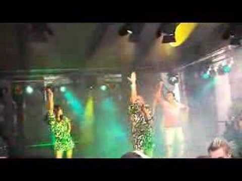 Hot Banditoz - Veo Veo and Shake Your Balla