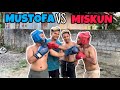 Wak Miskun Dan Mustofa Tanding Tinju