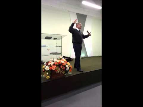 Dos Pequeninos video
