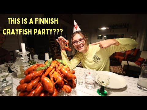 Experiencing FINNISH culture! Crayfish party, saunas, long drinks