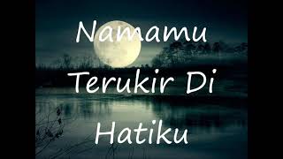 Download lagu Uji Rashid - Namamu Terukir Di Hatiku mp3