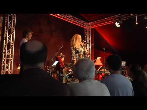 00053 Nathalie Dorra & Band auf dem Duckstein Festival am 24.07.2018 in Hamburg
