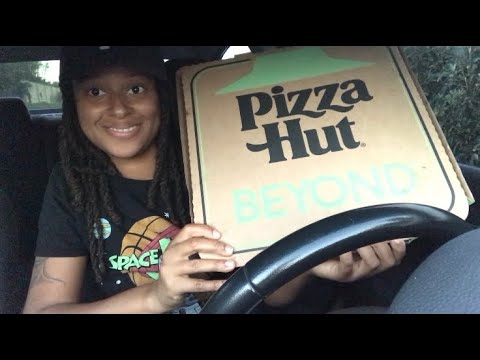 PIZZA HUT X BEYOND ITALIAN SAUSAGE MUKBANG | PIZZA...