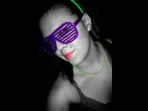 Shawty Lo ft. Lil Wayne & Trey Songz - What They Need