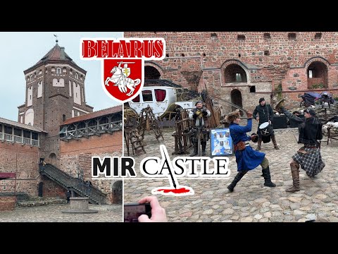Private Guided Tour of Mir Castle Complex: External Architectural Magnificence