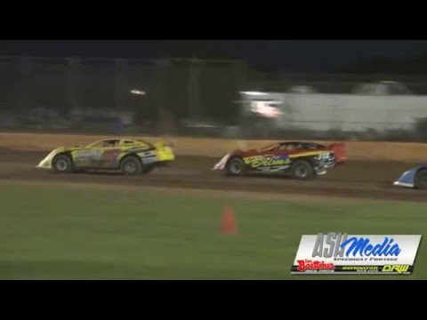 Super Sedans: Mark O'Brien Crash - Kingaroy Speedway