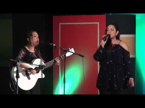 Bule Australia Nyanyi Lagu Bugis Makassar @MIWF