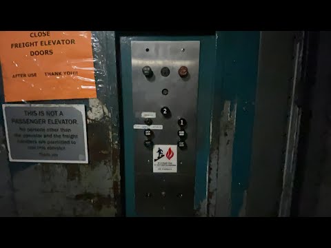 Awesome OTIS Dry-Powered Hydraulic Freight Elevator @ Galleria of Mount Lebanon - Mount Lebanon, PA