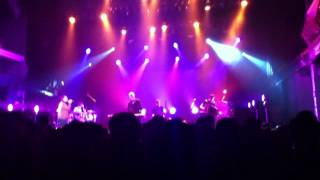 They Might Be Giants - Put Your Hand Inside The Puppet Head (Live)