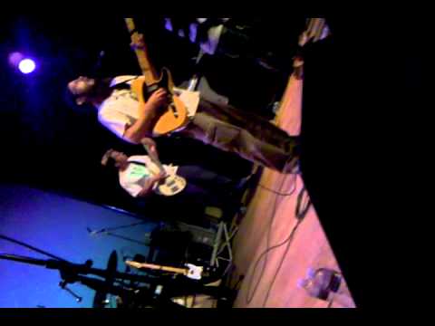 Sleeping Bag O Wire - Groundation Live