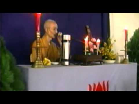 Phân biệt không thật