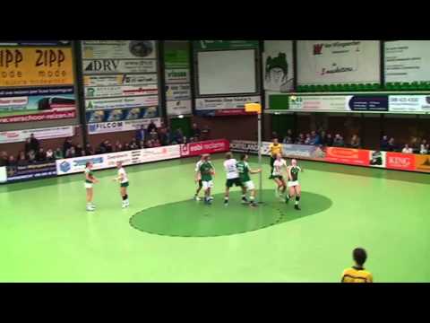 Mabel Havelaar blokt doorloopbal van DVO