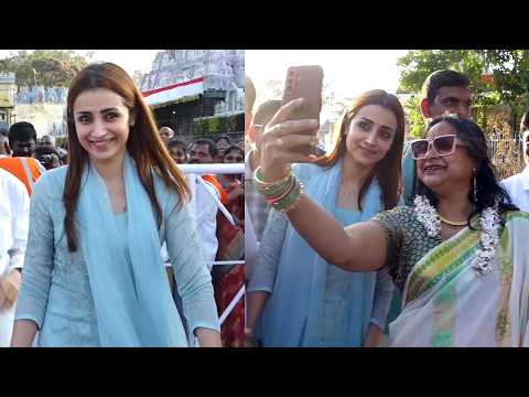Actress Trisha Krishnan Visits Tirumala, Fans Mobbed For Selfies