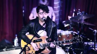 Local Natives performing &quot;Breakers&quot; Live at KCRW&#39;s Apogee Sessions