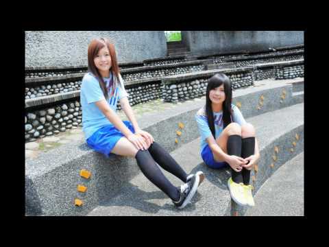 Nikon D90 Video - Gin & Ang 