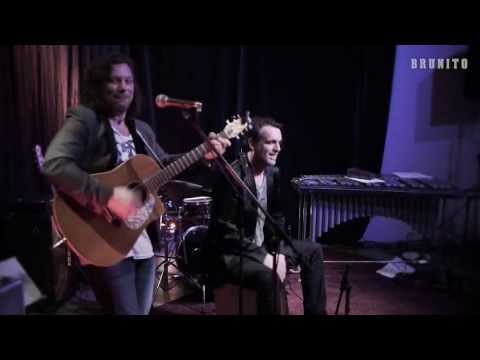 Ulle&Töle play Save Tonight (Eagle Eye Cherry)