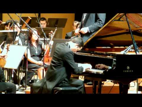 The Osuat. Marco Antonio Guzmán-Torres plays Beethoven 1 (2/4)