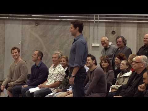 リチャード・アーミテージがパウヒリ歓迎式典を開く (Richard Armitage opens the Powhiri Welcoming Ceremony)