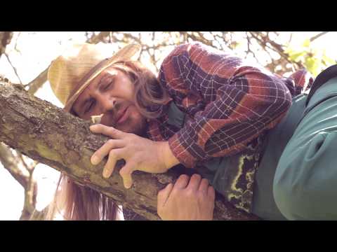 Je tu někdo? - Je tu někdo? - Jabloň