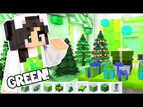 💚I Built A Green CHRISTMAS SHOP In Minecraft!