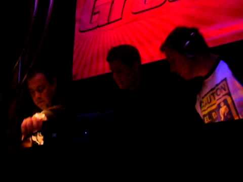 Dj Kolyn & Dj Eros VS Dj Noy's 25F @ HARDER (GROOVE)