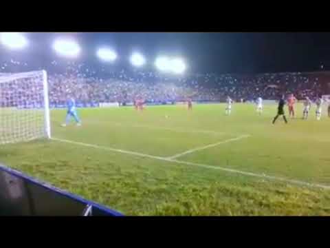 "GRITO DE GOL EN ESTADIO LLENO" Barra: Los de Siempre • Club: Oriente Petrolero • País: Bolívia