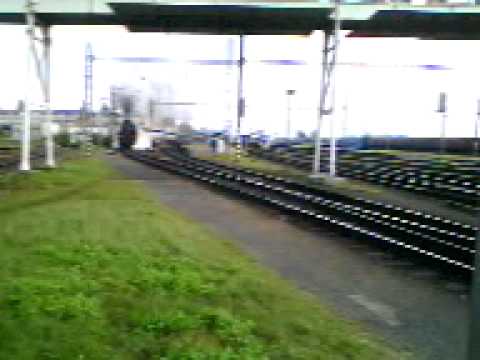 Cheb: Odjezd parního vlaku Os 36139, 28. 9. 2012