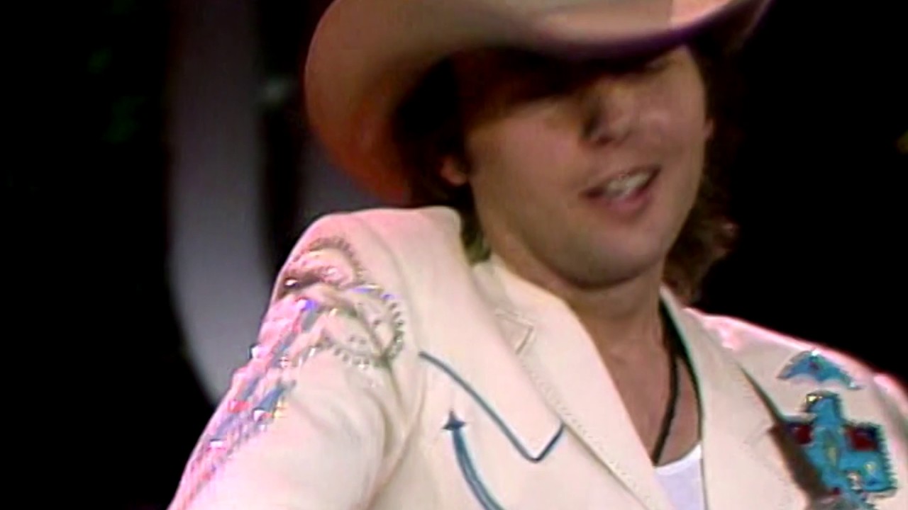 Dwight Yoakam - 