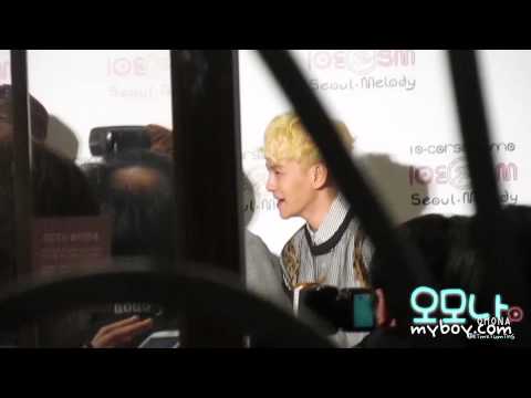 130328 EXO-K leaving Corso Como Seoul Melody Launch Party (Baekhyun)