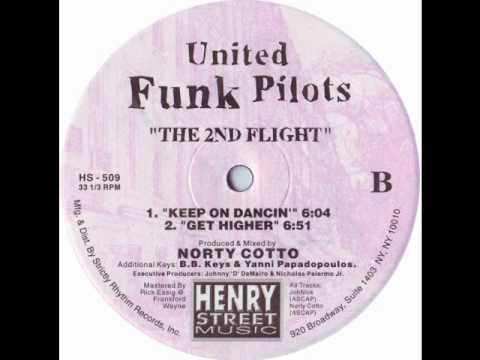 United Funk Pilots -  Keep On Dancin'