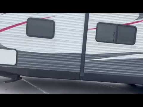 Video turning into the entrance, off of Hwy 25W. The right side of the lot is plenty of parking.