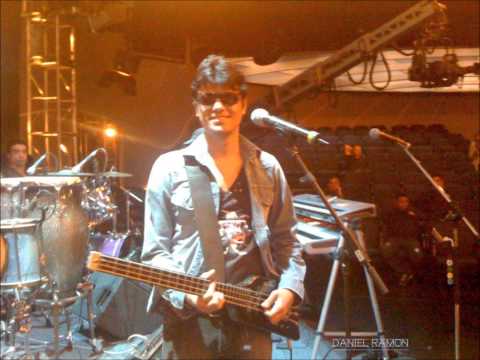 Pousar video