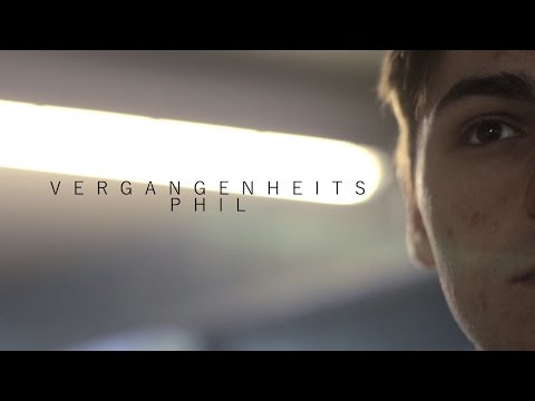 PHINIC - Vergangenheits Phil (feat. LARSMAI & LIVEO)