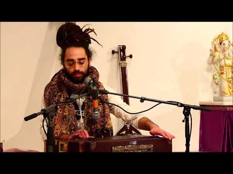 Momo Jii -  Om Bhagavan Sivananda