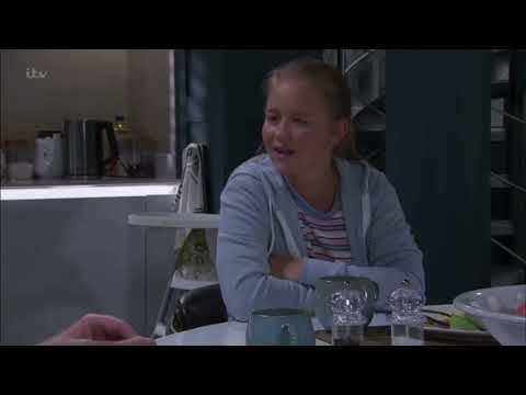 Liv Flaherty 11th September 2018 - aaron and liv are back and everyone knows the truth about lachlan