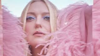 Dakota Fanning  - Bio, Wiki, Facts, Age, Height, Weight, Measurement, Photos; Fashion