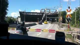 preview picture of video 'Open & Close bridge between Nacka and Slussen, Stockholm'